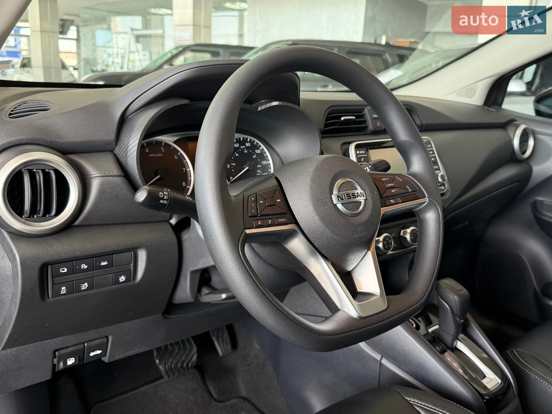 2020 Nissan Versa - мініатюра 18
