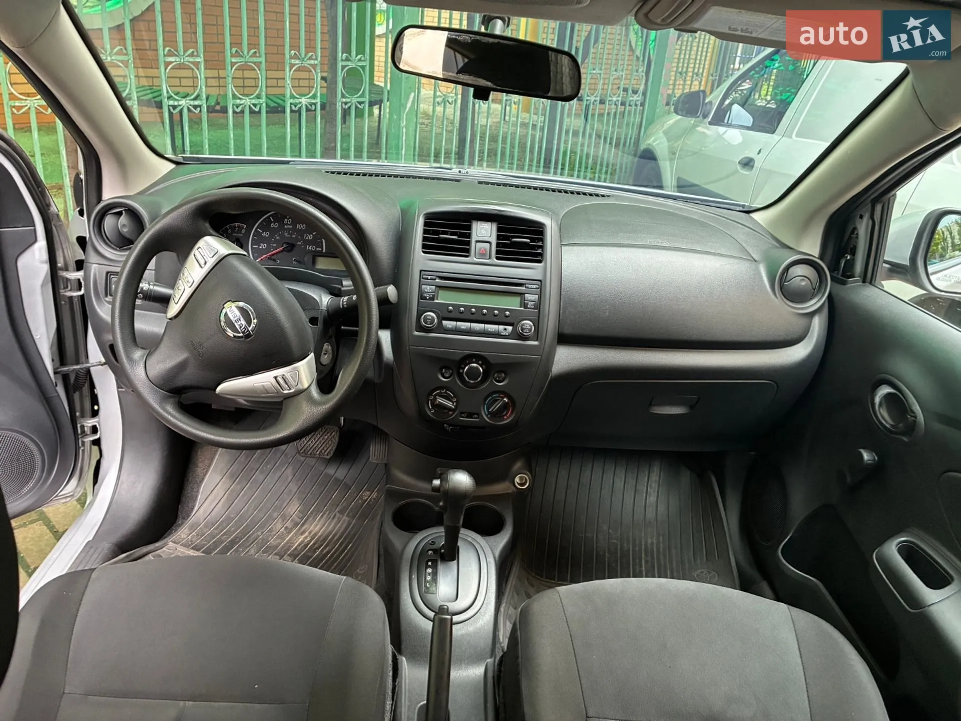 2017 Nissan Versa - мініатюра 10