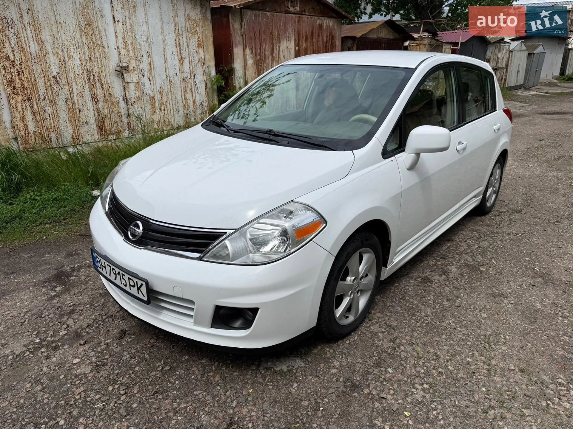 2010 Nissan Versa - мініатюра 4