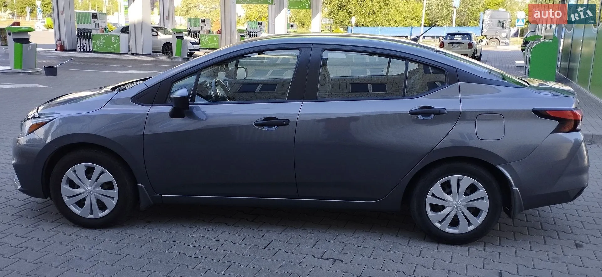 2020 Nissan Versa - мініатюра 3