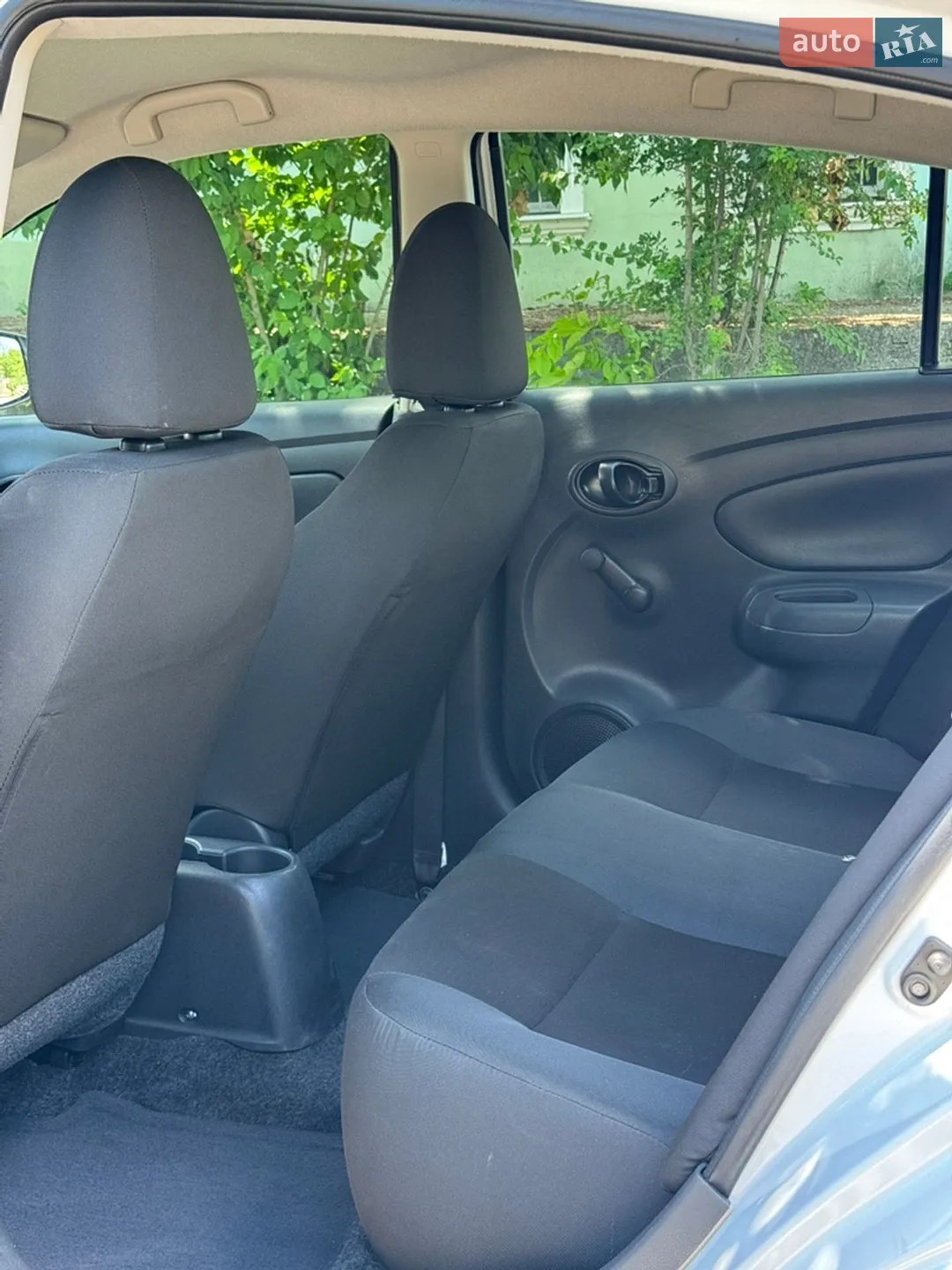 2017 Nissan Versa - мініатюра 15