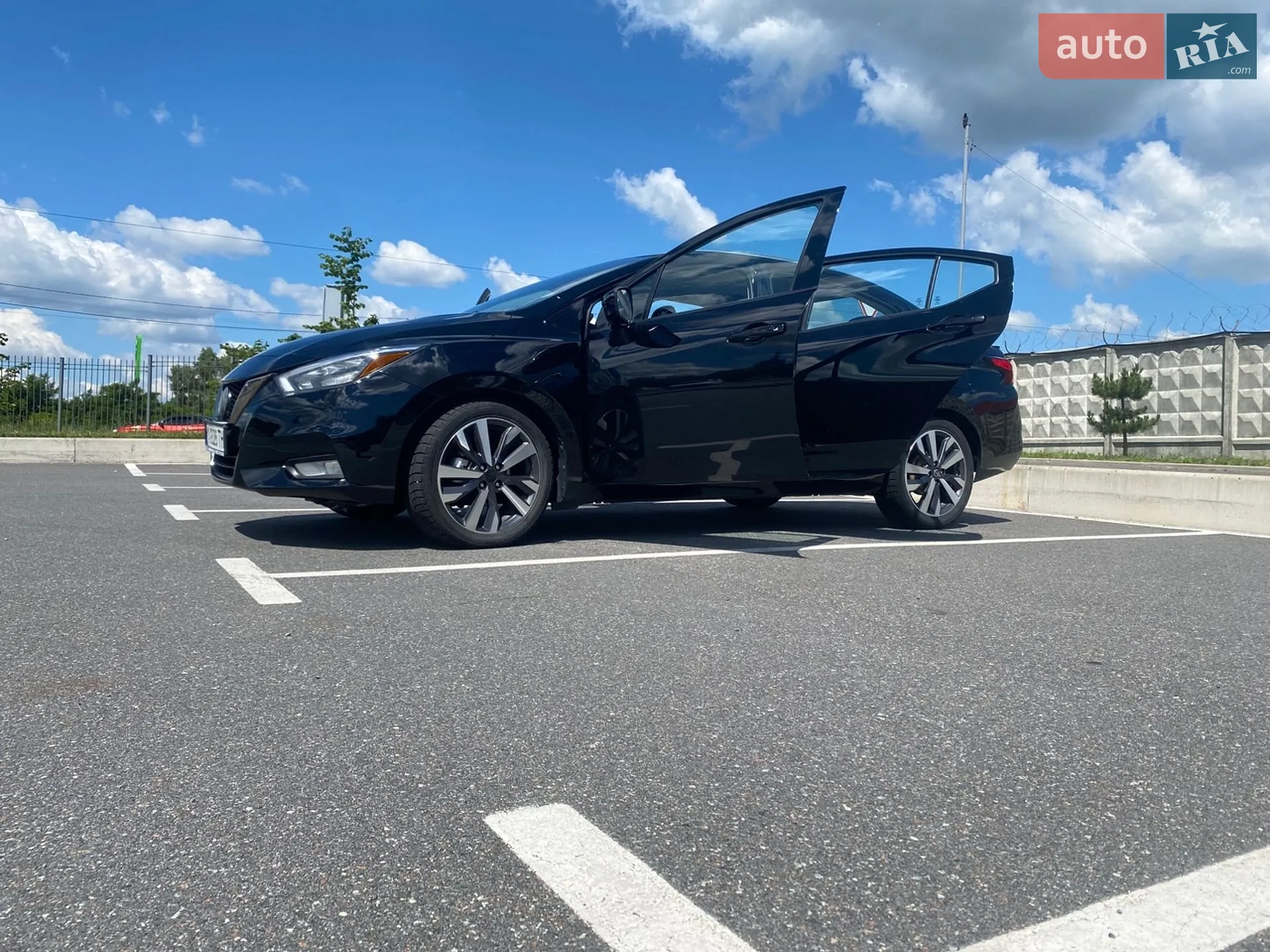 2020 Nissan Versa - мініатюра 2