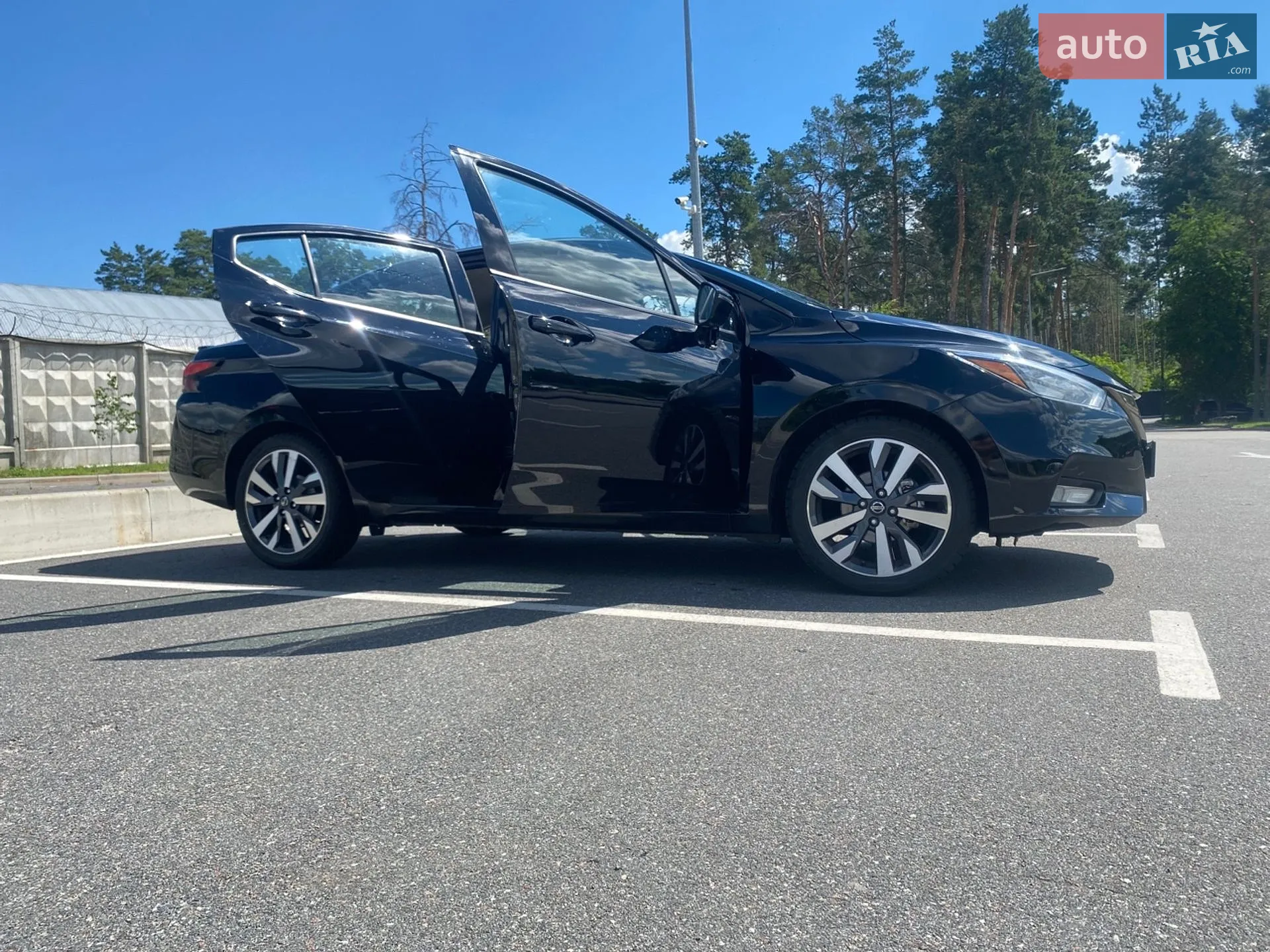 2020 Nissan Versa - мініатюра 3