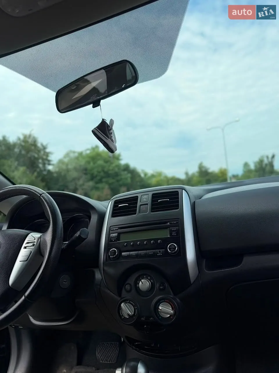 2014 Nissan Versa - мініатюра 16
