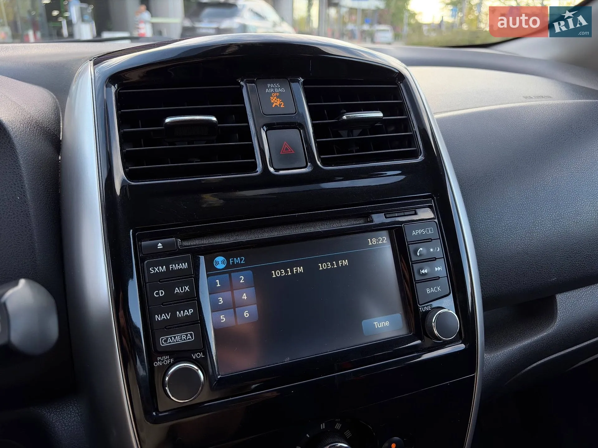 2015 Nissan Versa - мініатюра 19