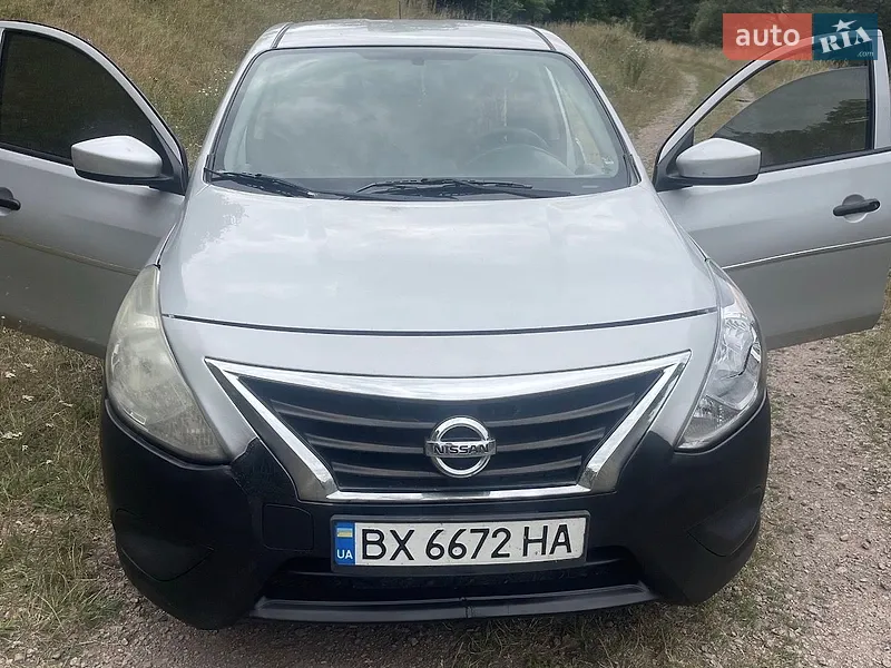 Nissan Versa