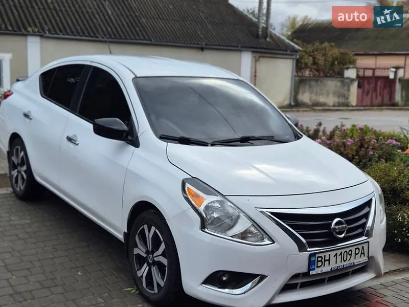 Nissan Versa
