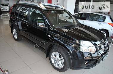 Внедорожник / Кроссовер Nissan X-Trail 2014 в 