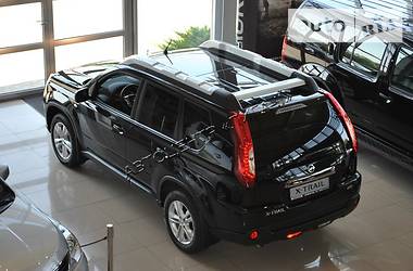 Внедорожник / Кроссовер Nissan X-Trail 2014 в 