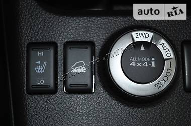 Внедорожник / Кроссовер Nissan X-Trail 2014 в 
