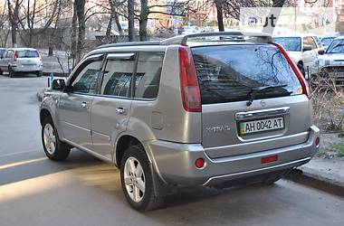 Внедорожник / Кроссовер Nissan X-Trail 2005 в Киеве