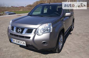 Внедорожник / Кроссовер Nissan X-Trail 2011 в Дубно