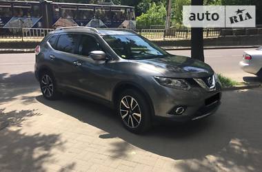 Позашляховик / Кросовер Nissan X-Trail 2014 в Львові