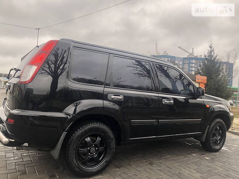 Позашляховик / Кросовер Nissan X-Trail 2003 в Луцьку