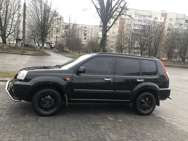Позашляховик / Кросовер Nissan X-Trail 2003 в Луцьку