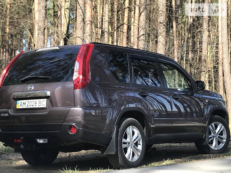 Позашляховик / Кросовер Nissan X-Trail 2010 в Києві