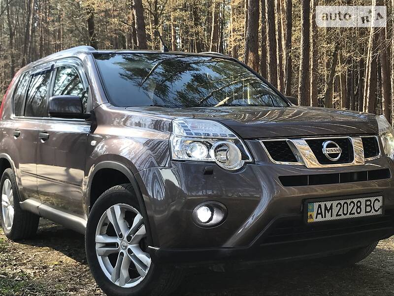 Позашляховик / Кросовер Nissan X-Trail 2010 в Києві