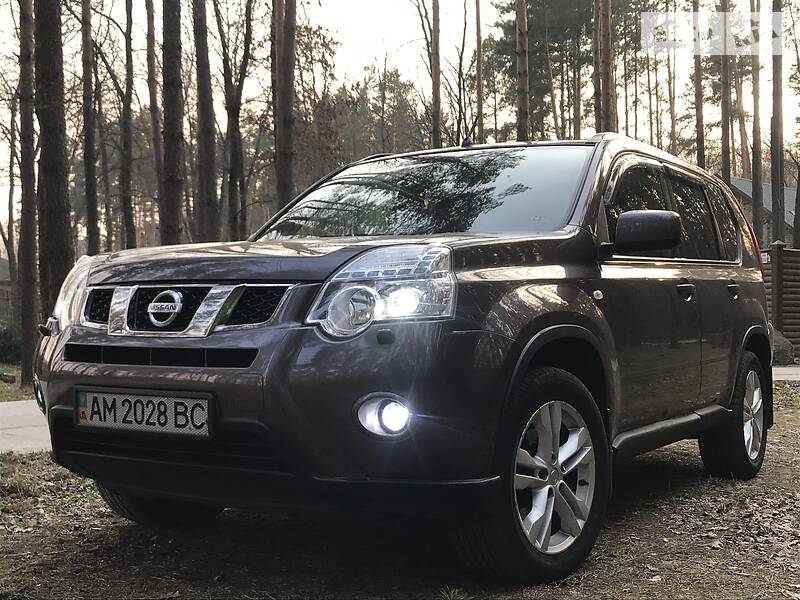 Позашляховик / Кросовер Nissan X-Trail 2010 в Києві