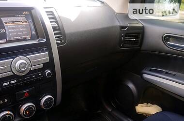 Позашляховик / Кросовер Nissan X-Trail 2010 в 