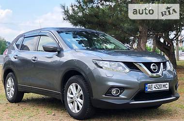 Позашляховик / Кросовер Nissan X-Trail 2014 в 