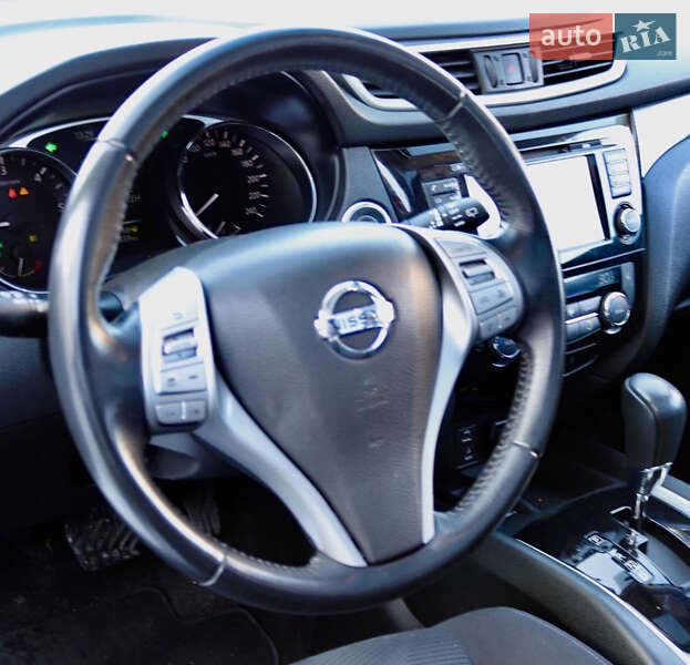 Внедорожник / Кроссовер Nissan X-Trail 2015 в Львове