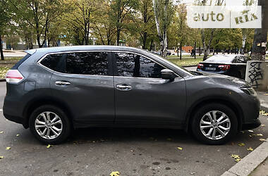 Внедорожник / Кроссовер Nissan X-Trail 2015 в Николаеве