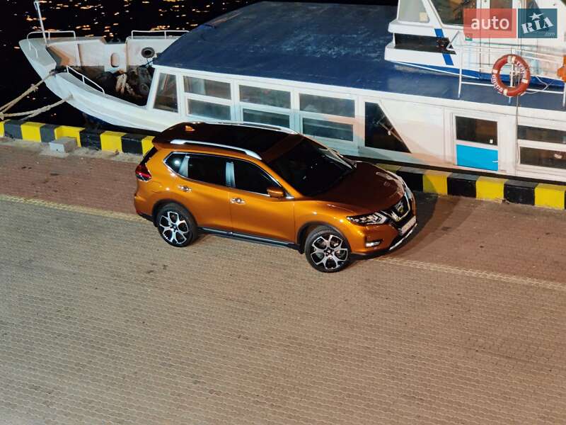 Внедорожник / Кроссовер Nissan X-Trail 2018 в Одессе