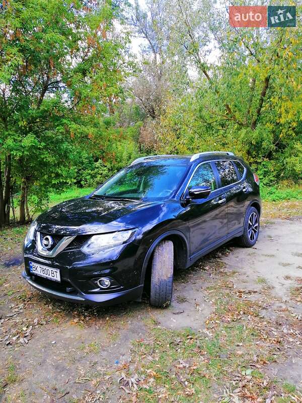 Позашляховик / Кросовер Nissan X-Trail 2014 в Рівному