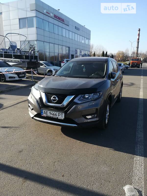 Внедорожник / Кроссовер Nissan X-Trail 2018 в Петрове