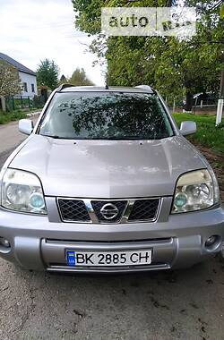 Внедорожник / Кроссовер Nissan X-Trail 2004 в Луцке