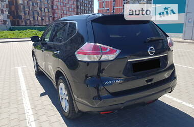 Внедорожник / Кроссовер Nissan X-Trail 2015 в Киеве