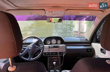 Внедорожник / Кроссовер Nissan X-Trail 2003 в 