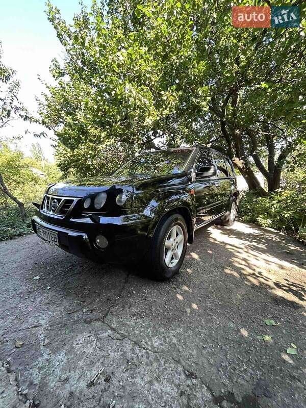 Внедорожник / Кроссовер Nissan X-Trail 2003 в Кривом Роге