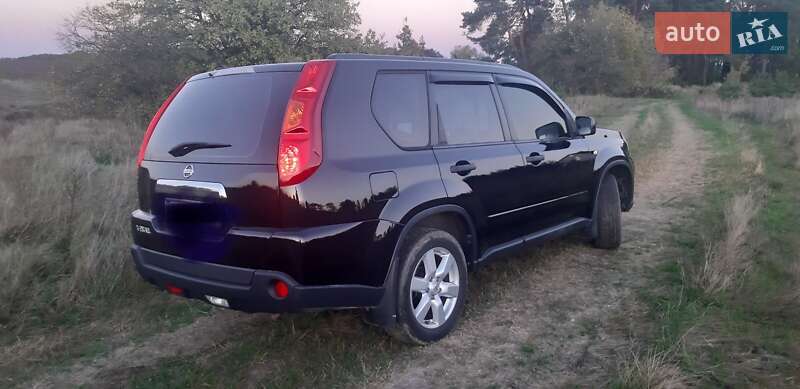 Позашляховик / Кросовер Nissan X-Trail 2008 в Києві