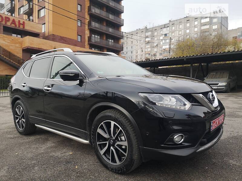 Позашляховик / Кросовер Nissan X-Trail 2015 в Дніпрі