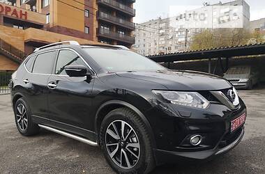 Позашляховик / Кросовер Nissan X-Trail 2015 в Дніпрі