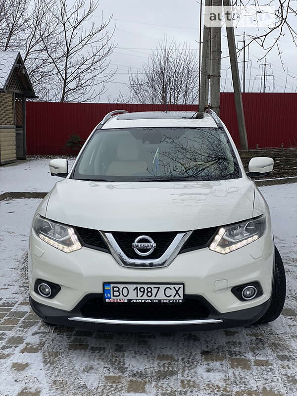 Внедорожник / Кроссовер Nissan X-Trail 2015 в Тернополе