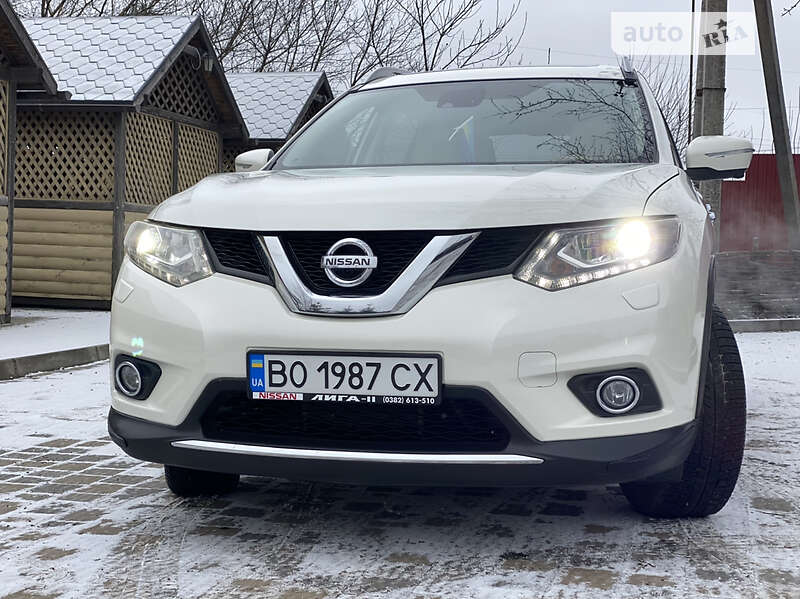 Внедорожник / Кроссовер Nissan X-Trail 2015 в Тернополе