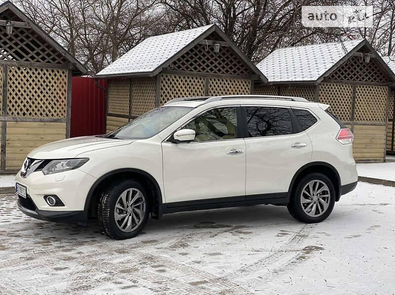 Внедорожник / Кроссовер Nissan X-Trail 2015 в Тернополе