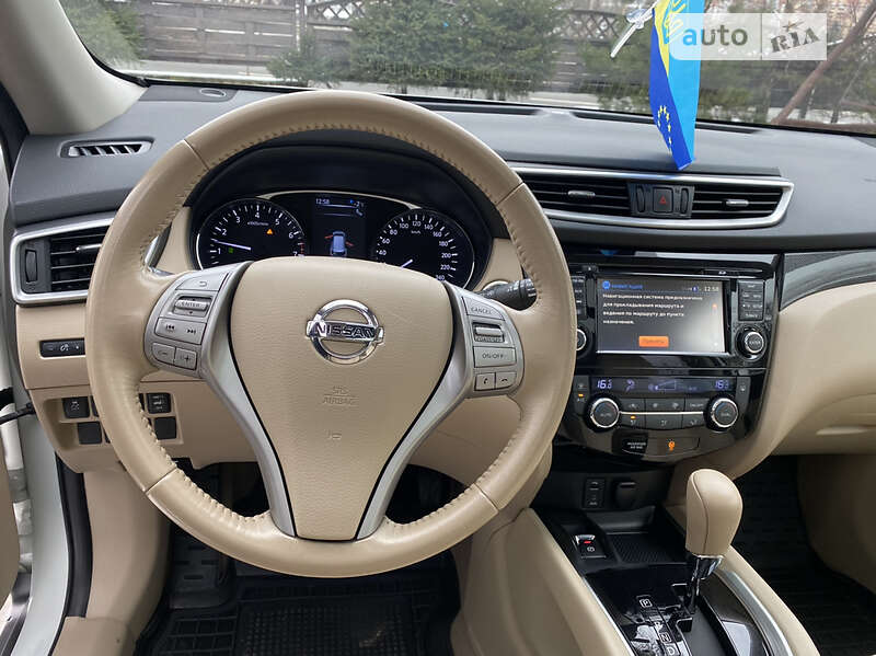 Внедорожник / Кроссовер Nissan X-Trail 2015 в Тернополе
