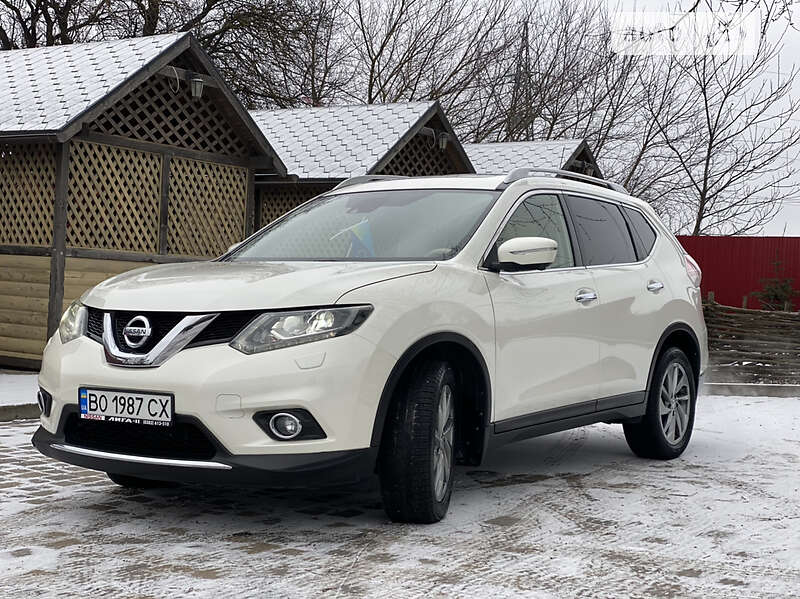 Внедорожник / Кроссовер Nissan X-Trail 2015 в Тернополе