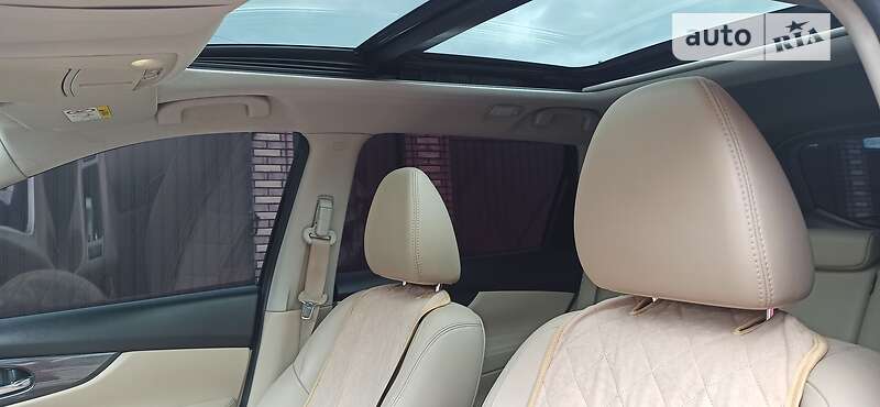 Позашляховик / Кросовер Nissan X-Trail 2015 в Коломиї