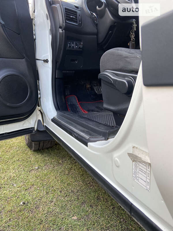 Внедорожник / Кроссовер Nissan X-Trail 2010 в Богородчанах