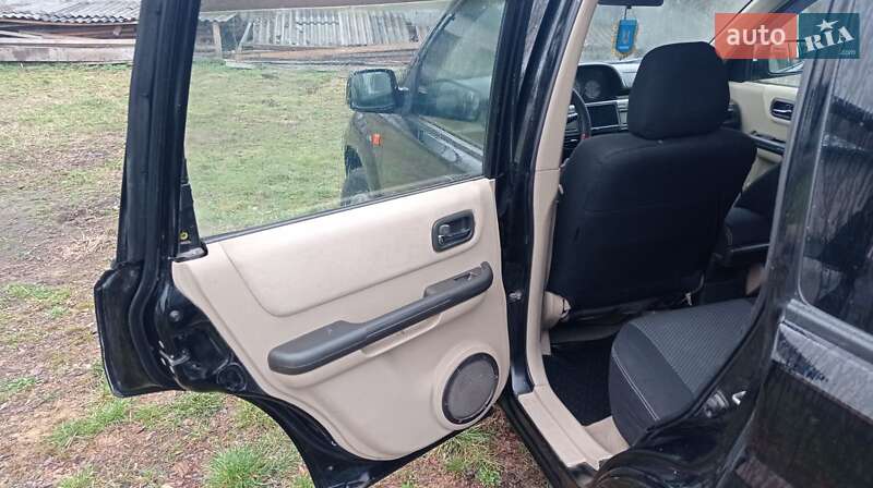 Позашляховик / Кросовер Nissan X-Trail 2002 в Радомишлі