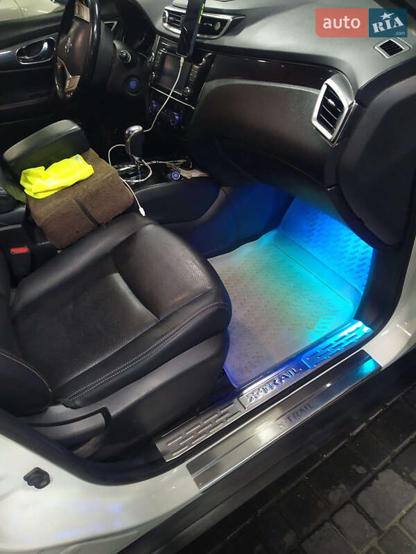 Позашляховик / Кросовер Nissan X-Trail 2015 в Одесі