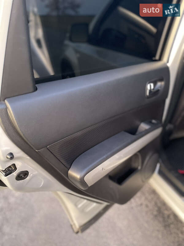 Позашляховик / Кросовер Nissan X-Trail 2012 в Новоархангельську