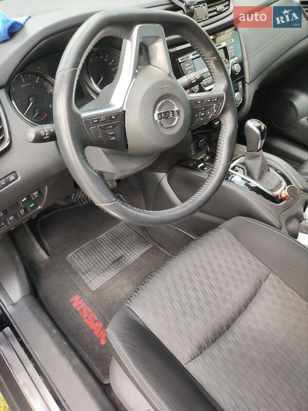 Позашляховик / Кросовер Nissan X-Trail 2018 в Першотравенську