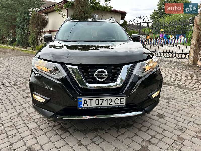 Позашляховик / Кросовер Nissan X-Trail 2017 в Івано-Франківську