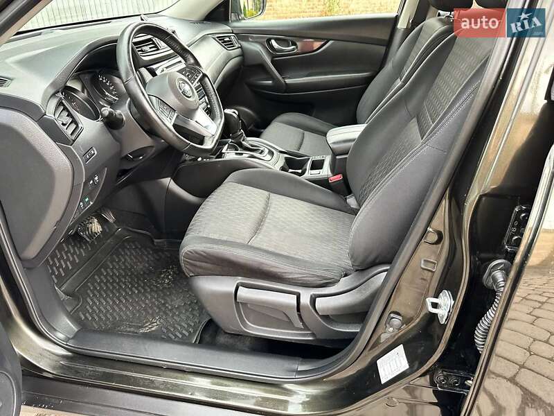 Позашляховик / Кросовер Nissan X-Trail 2017 в Івано-Франківську