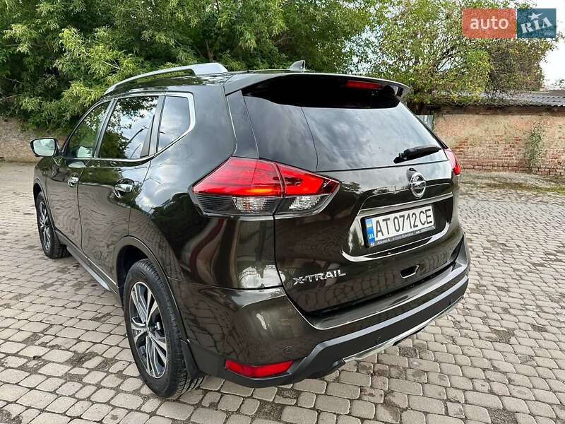 Позашляховик / Кросовер Nissan X-Trail 2017 в Івано-Франківську